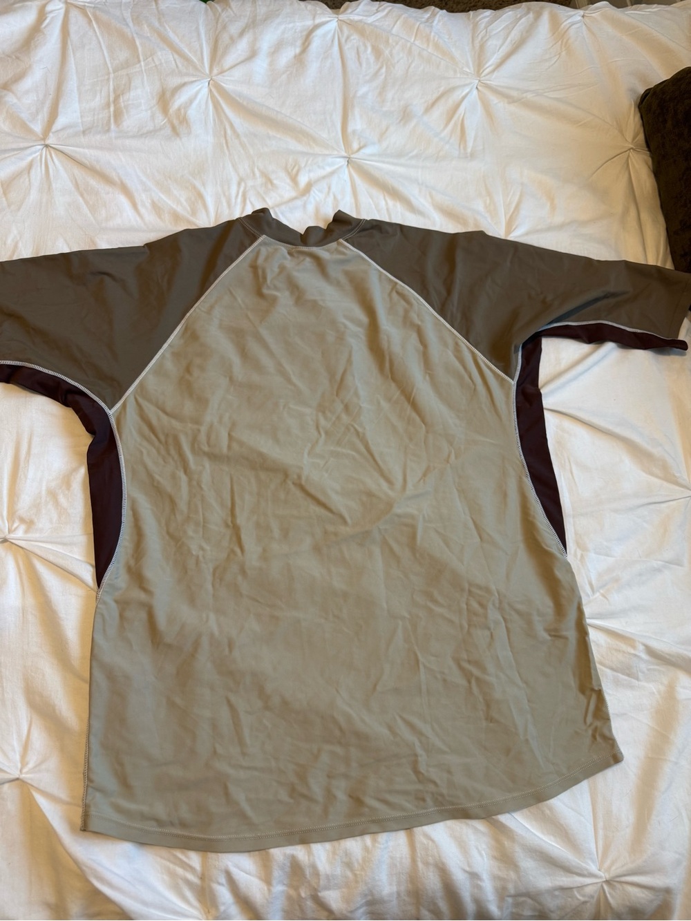Men's Two-Tone Rash Guard - Picture 3 of 3